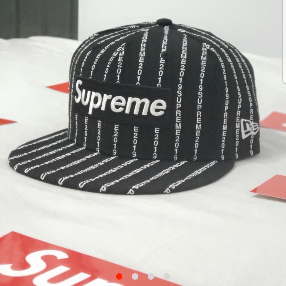 Supreme new era logo black stripe    size 7 3/8